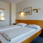Appartement-haus Regina 6 *